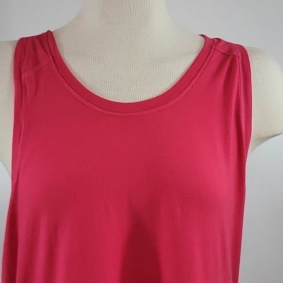 THE NORTH FACE FlashDry Racerback Tank size XL - Picture 2 of 8